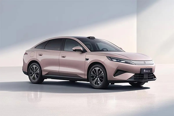 Lançamento do BYD Qin MAX 2026 na China