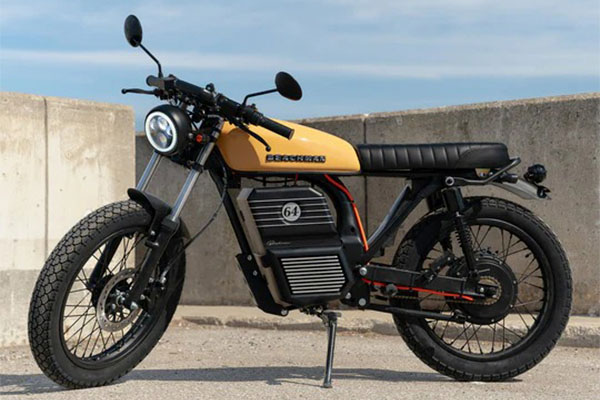 Cafe racer elétrica Beachman 64 2025