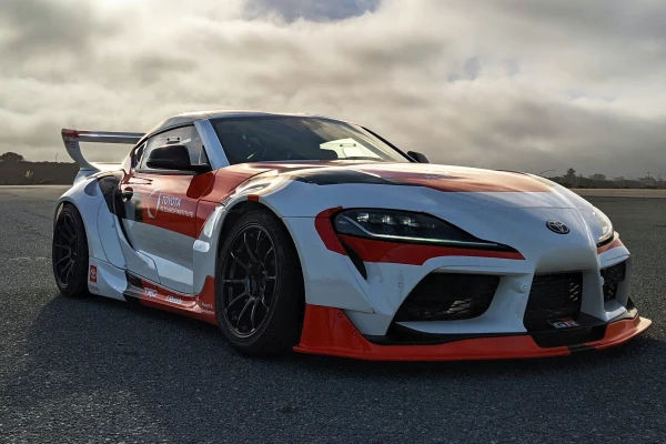 Toyota testa Supra autônomo que faz drift sem motorista - Revista Carro