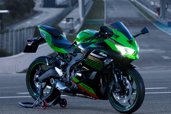 Kawasaki Ninja ZX-25R vai virar moto de corrida - MOTOO